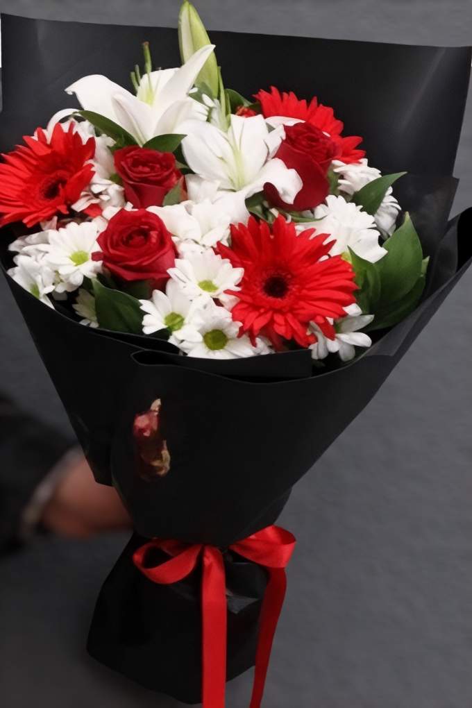 Gül Lilyum Gelbera Buketi