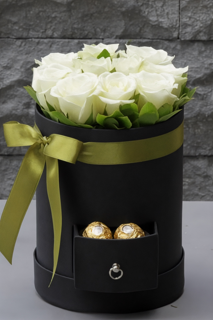 Beyaz Güllü Çekmeceli Kutu