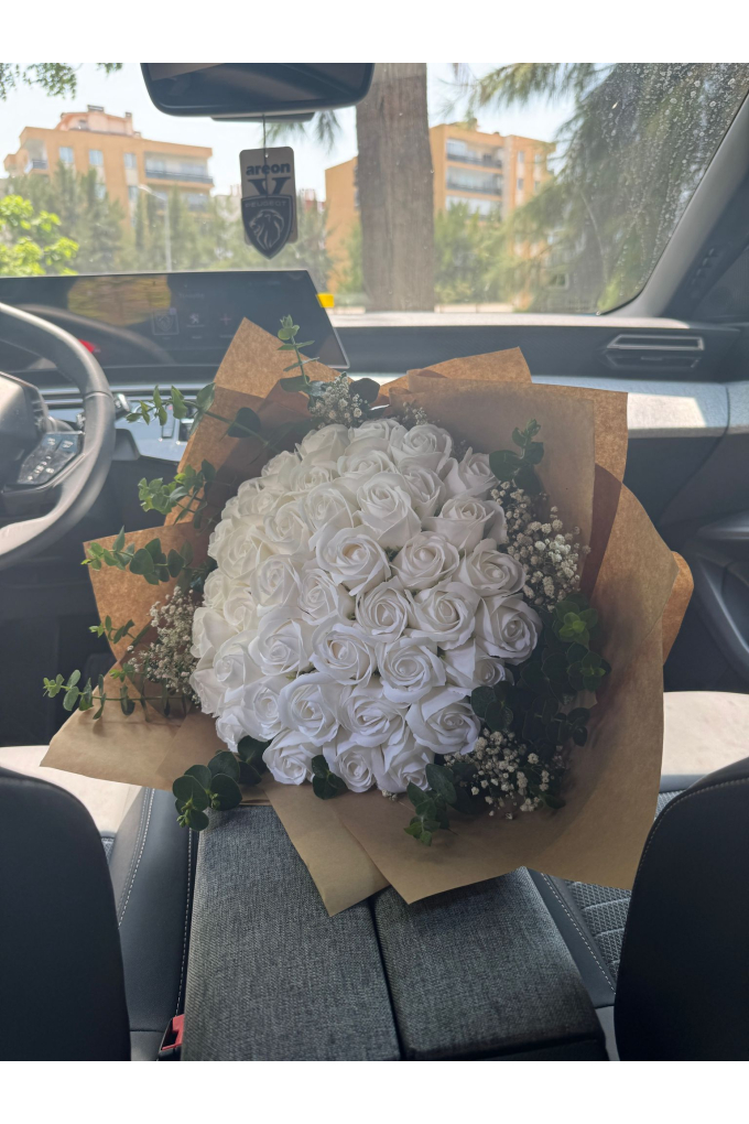 41 Adet Yapay Beyaz Güller