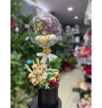 Balonlu Peluş Ayıcık ve Gökkuşağı Güllü Aranjman