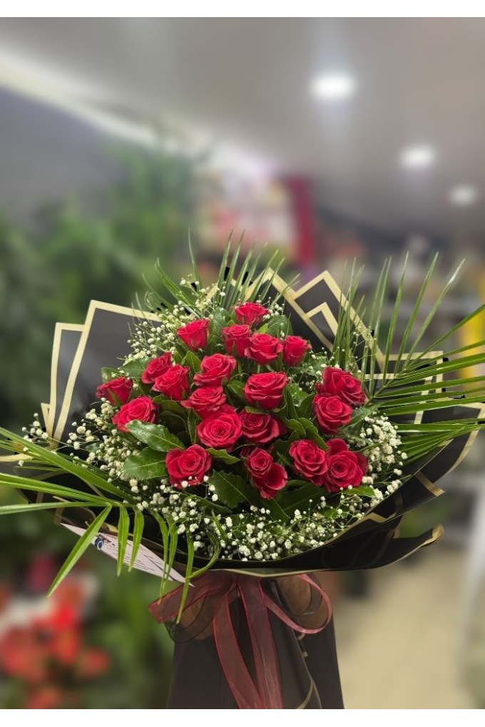 21 Adet Kırmızı Gül Buketi – Aşkın En Zarif Hali