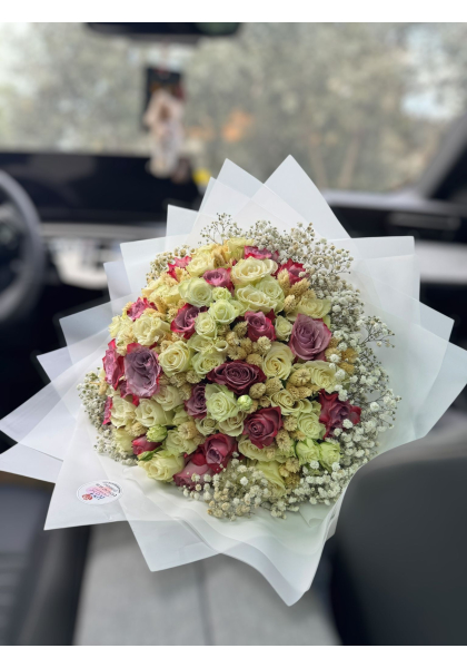 Mor ve Beyaz İthal Gül Buketi