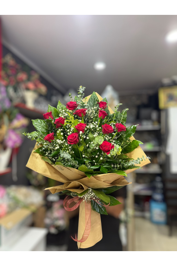 15 Li Kırmızı Gül Buketi