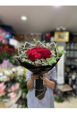 18 Adet Kırmızı Gül