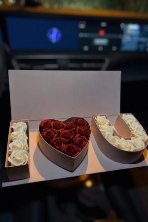 Harfli Kalp Yapay Gül Kutusu