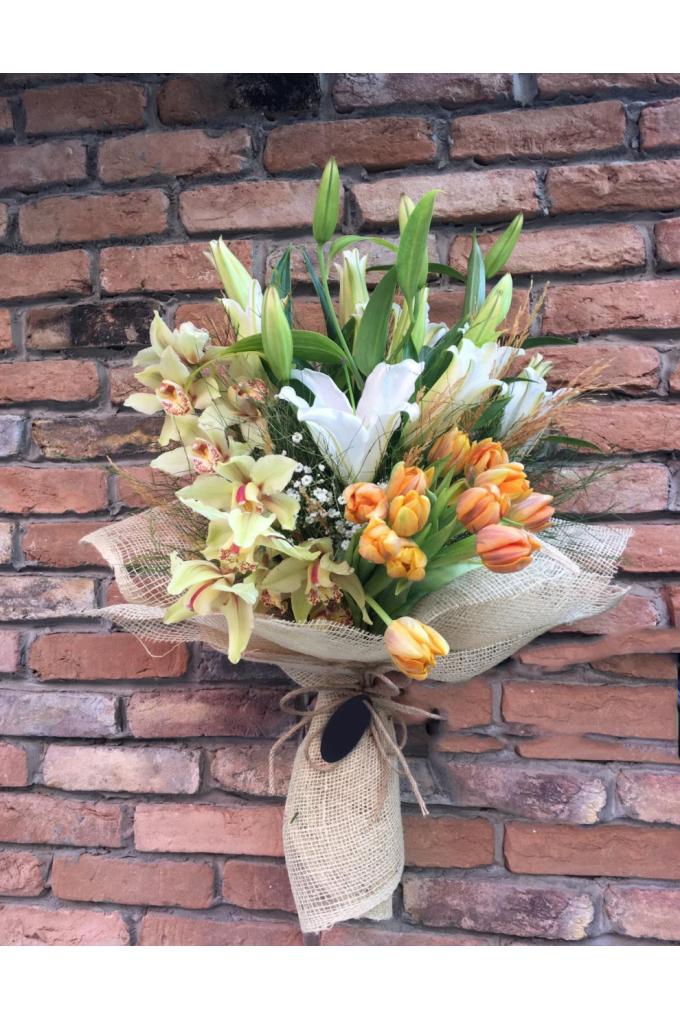 İthal Lale Ve Orkide Buketi İthal Lale Ve Orkide Buketi