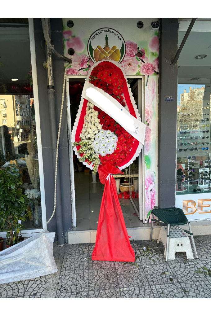 Yapay ve Canlı Karışık Kırmızı Beyaz Çelenk