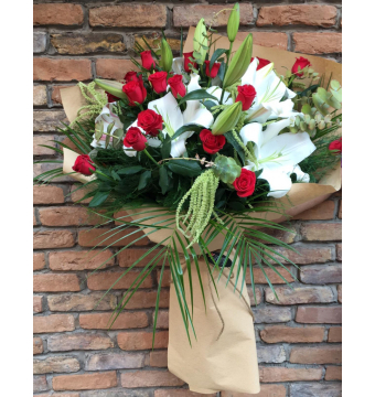 Lilyum ve Gül Dev Buket