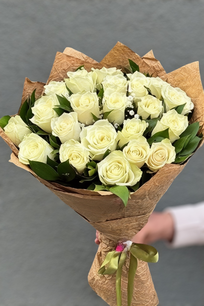 21 Adet İthal Beyaz Gül Buketi