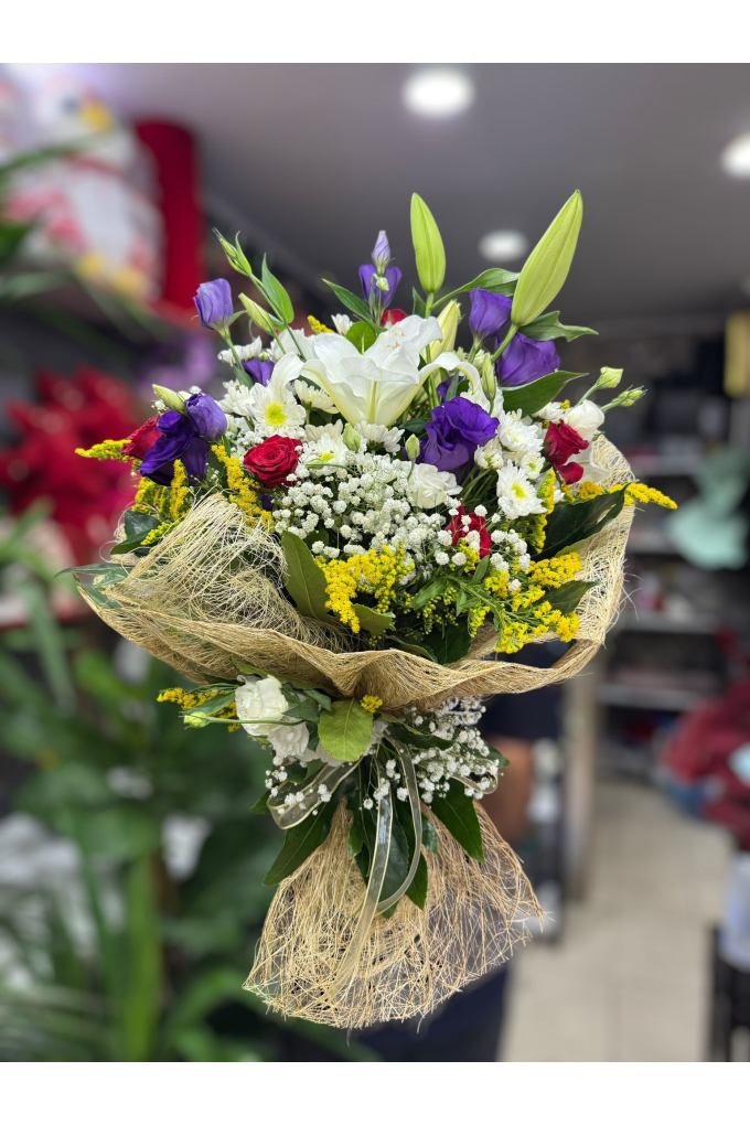 Mor Beyaz Kırmızı Buket