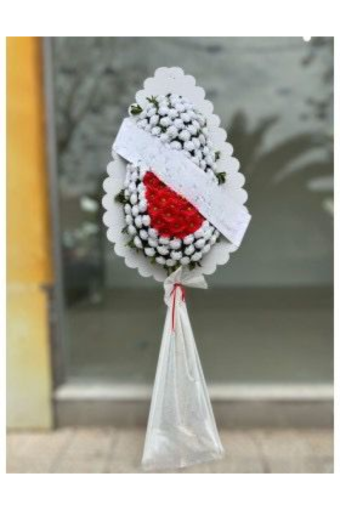 Yapay Beyaz Karanfil ve Kırmızı Gerbera Sepet Çelenk